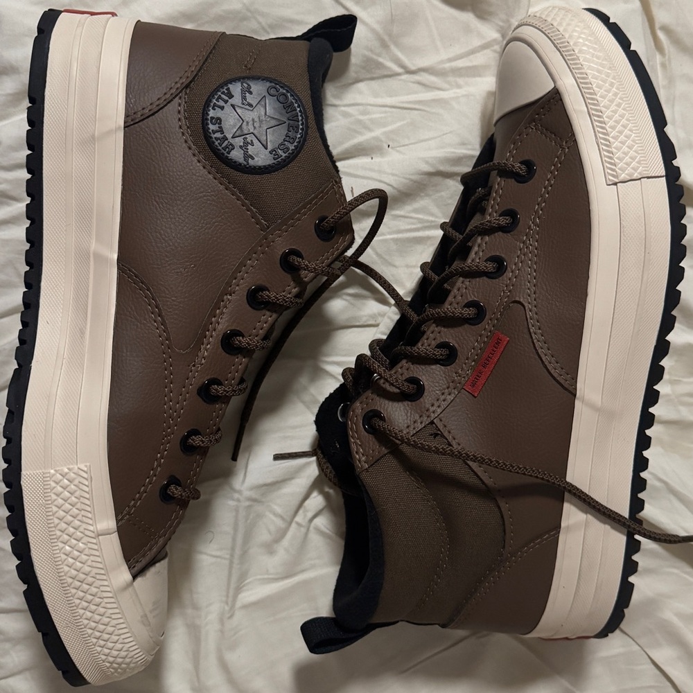 Converse chuck Taylor all-star water repellant shoes/boots - size 10.5 m